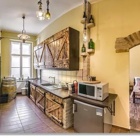 Homestay Wine Cellar Boutique